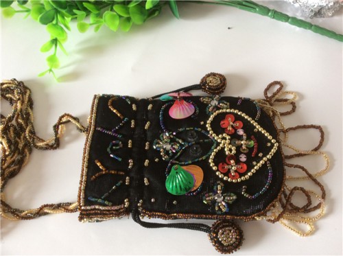 Factory direct sales of new fashion bead embroidered wallet card bag passport cover beaded purse   handbag  card bag